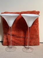 Prachtige kelkvazen van melkglas. KERST!!!!, Ophalen