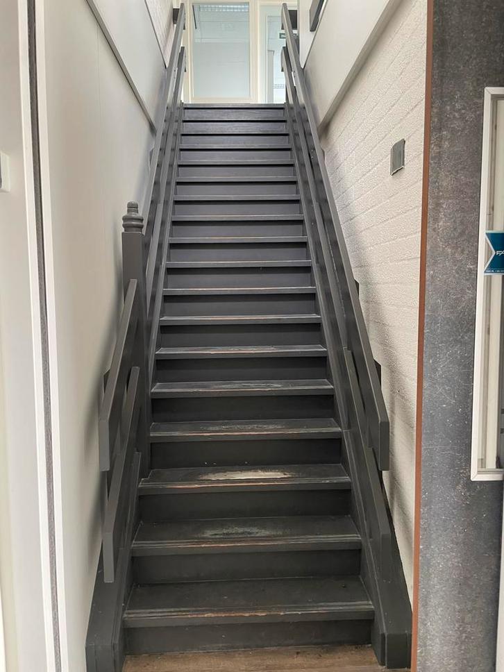 Lange Houten Trap - 18 Treden, Doe-het-zelf en Verbouw, Ladders en Trappen, Gebruikt, Trap, 2 tot 4 meter, Ophalen