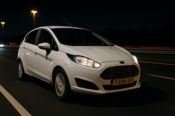 Ford Fiësta 1.0 48KW/65PK 5D 2013 Wit, Auto's, Ford, Particulier, Fiësta, ABS, Airbags, Airconditioning, Boordcomputer, Centrale vergrendeling