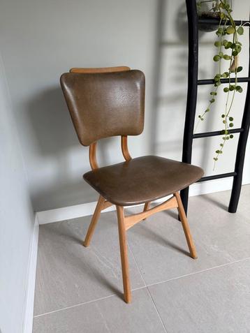 1 eetkamerstoel (Vintage/Scandinavisch/jaren60) beschikbaar voor biedingen