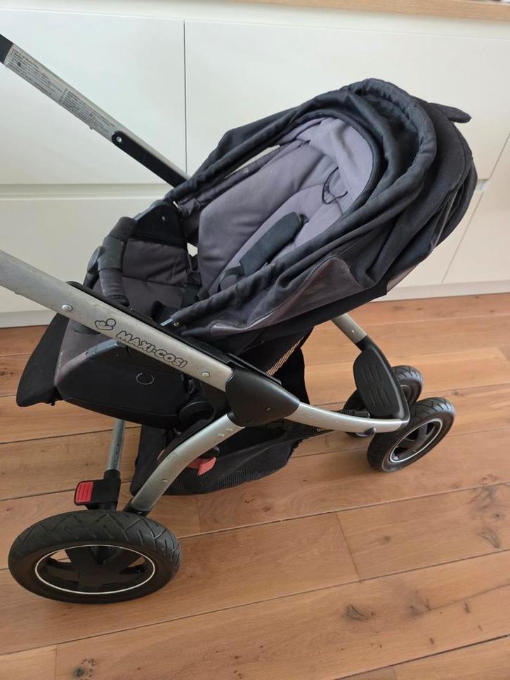 Maxi Cosi Mura Plus, met wieg en maxi cosi en toebehoren, Kinderen en Baby's, Buggy's, Gebruikt, Maxi-Cosi, Duomodel, Regenhoes