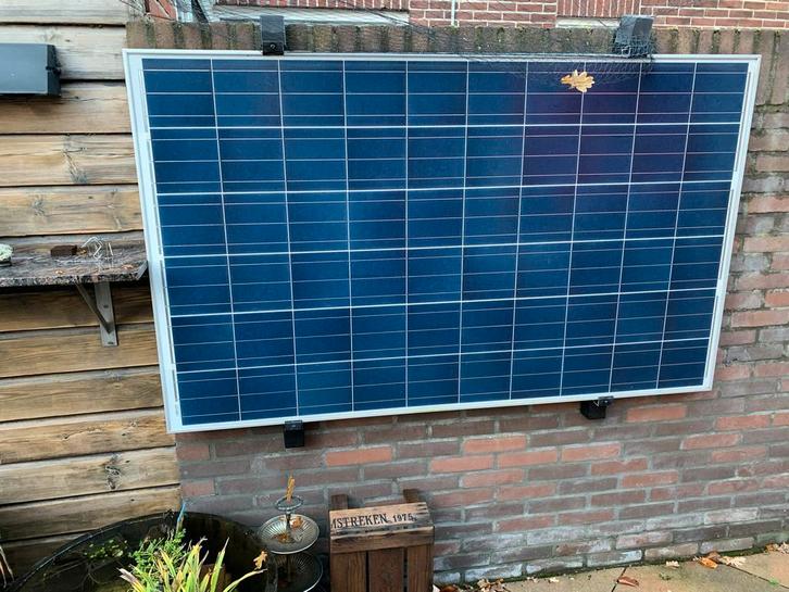 Zonnepaneel 275wp met Omvormer, Doe-het-zelf en Verbouw, Zonnepanelen en Toebehoren, Gebruikt, Compleet systeem, 200 wattpiek of meer