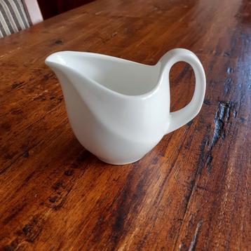 Wedgwood SOLAR Bone China  Roomkannetje beschikbaar voor biedingen