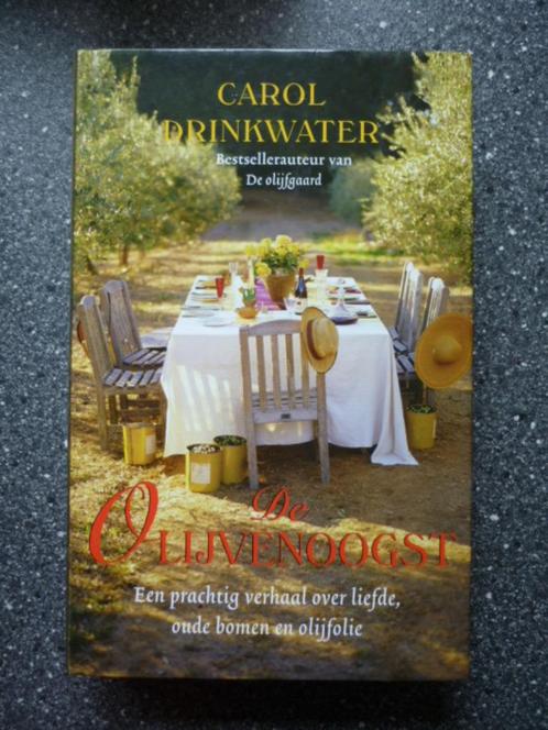 Carol Drinkwater - De olijvenoogst, Boeken, Romans, Zo goed als nieuw, Nederland, Verzenden