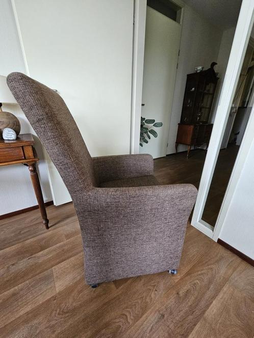 Luxe tafelstoelen (4 stuks, z.g.a.n.), Huis en Inrichting, Stoelen, Zo goed als nieuw, Vier, Stof, Bruin, Ophalen