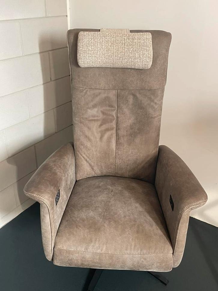 Relax fauteuil / Sta-op stoel, beige, Sorisso van Prominent, Huis en Inrichting, Fauteuils, Zo goed als nieuw, Leer, 50 tot 75 cm