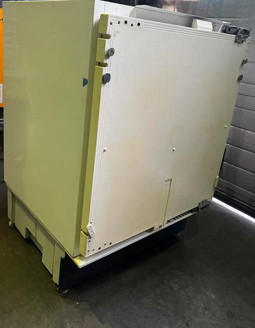 Wirlpool inbouw koelkast, Witgoed en Apparatuur, Koelkasten en IJskasten, Gebruikt, Zonder vriesvak, 100 tot 150 liter, Minder dan 85 cm