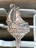 Verzilverd theelepeltje met scheepsmotief, Antiek en Kunst, Ophalen of Verzenden