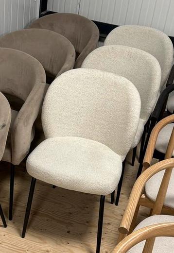 Beige boucle eetkamerstoel 1 stuk