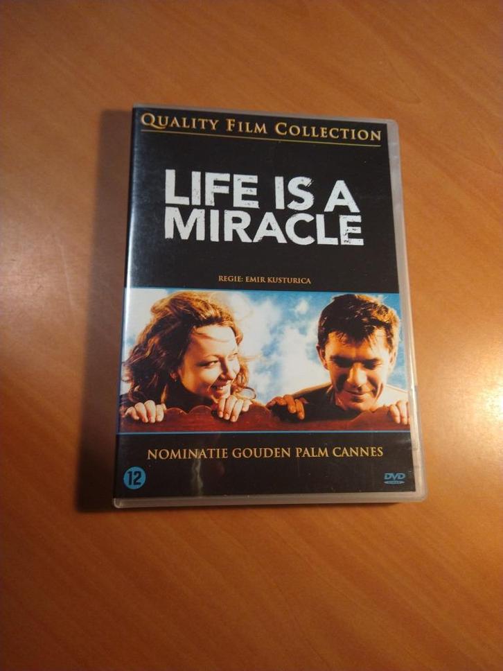 DVD Life is a Miracle, Cd's en Dvd's, Dvd's | Drama, Zo goed als nieuw, Alle leeftijden, Ophalen of Verzenden