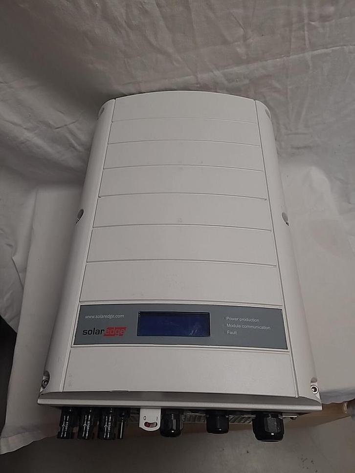 Solar edge SE27.6k, Doe-het-zelf en Verbouw, Elektra en Kabels, Gebruikt, Overige typen, Ophalen