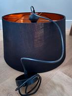 Zwarte hanglamp met koperen binnenkant, Ophalen, Zo goed als nieuw, Stof, Minder dan 50 cm