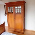 Antieke linnenkast, Ophalen