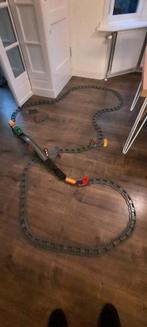 Grote Duplo treinbaan met oa (rijdende!) treinen en brug, Kinderen en Baby's, Speelgoed | Duplo en Lego, Complete set, Duplo, Ophalen of Verzenden