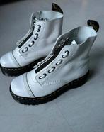 GLOEDNIEUWE DR. MARTENS, Kleding | Dames, Schoenen, Ophalen of Verzenden, Zo goed als nieuw, Zwart