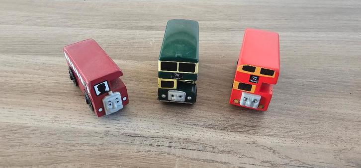 Thomas de trein Hout Diverse Bussen Berthie Bulgy, Kinderen en Baby's, Speelgoed | Thomas de Trein, Zo goed als nieuw, Ophalen of Verzenden