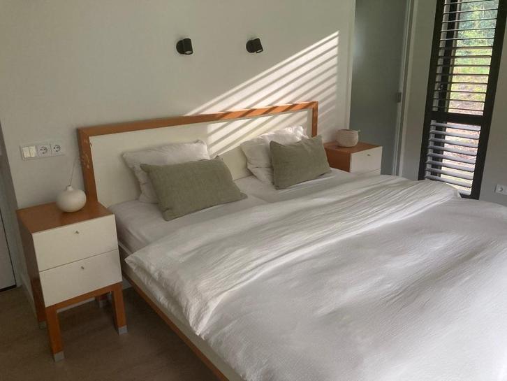 Prachtig 2-persoonsbed!, Huis en Inrichting, Slaapkamer | Bedden, Gebruikt, Tweepersoons, 180 cm, 200 cm, Hout, Wit, Ophalen