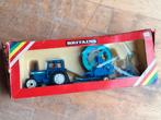 Britains Ford 7710 Tractor met Beregeningsinstallatie, Hobby en Vrije tijd, Modelauto's | 1:32, Ophalen of Verzenden, Gebruikt