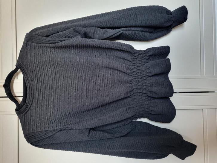 Zwarte dunne trui maat S/M, Kleding | Dames, Truien en Vesten, Zo goed als nieuw, Maat 38/40 (M), Zwart, Ophalen of Verzenden
