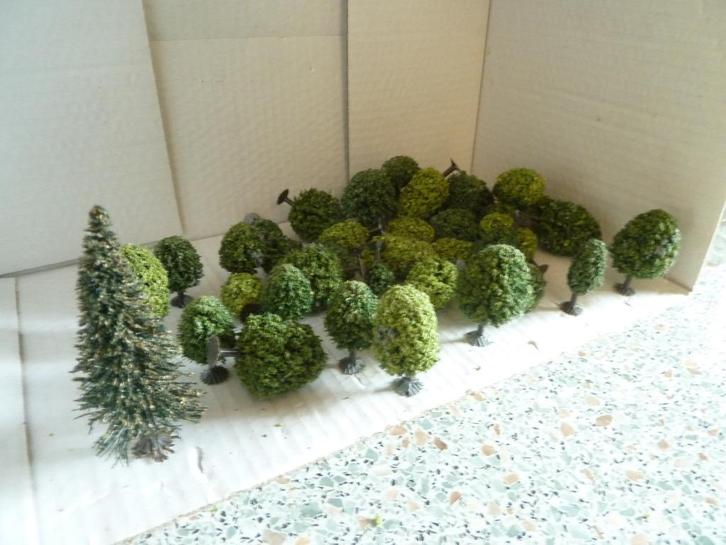 41  Bomen voor bij N spoor, Hobby en Vrije tijd, Modeltreinen | N-Spoor, Gebruikt, Natuur, Gelijkstroom of Wisselstroom, Overige merken