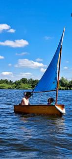 Leuke zeilbootje voor kinderen. Piraat van hout, Watersport en Boten, Kano's, Ophalen, Gebruikt