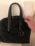 Aparte zwarte tas trussardi jeans met mooie details, Sieraden, Tassen en Uiterlijk, Tassen | Damestassen, Ophalen of Verzenden