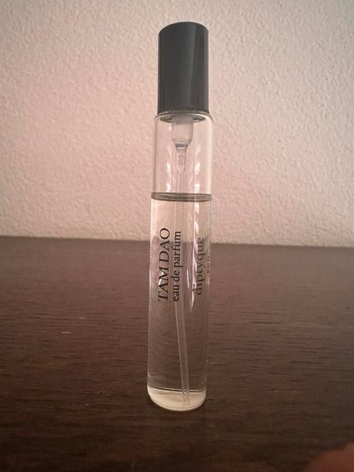 Diptyque Tam Dao Eau de Parfum (7/10 ml travel spray)., Sieraden, Tassen en Uiterlijk, Uiterlijk | Parfum, Gebruikt, Ophalen of Verzenden