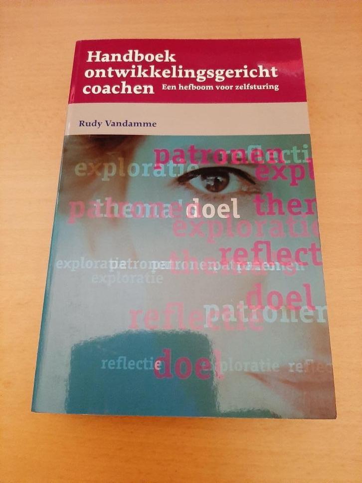 Handboek ontwikkelingsgericht coachen, Boeken, Studieboeken en Cursussen, Zo goed als nieuw, WO, Beta, Ophalen