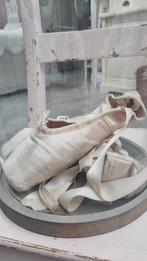 Oude brocante  balletschoenen. Spitsen, Ophalen of Verzenden