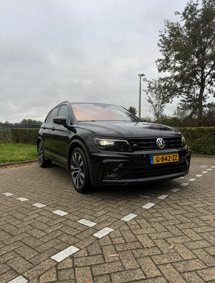 Volkswagen Tiguan 1.5 TSI ACT 150pk DSG 2020 Zwart, Auto's, Volkswagen, Particulier, Tiguan, Benzine, D, SUV of Terreinwagen, Automaat