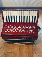 Zelfspelende accordeon Stella met muziek, Muziek en Instrumenten, Overige merken, Gebruikt, Met riemen, Overige formaten