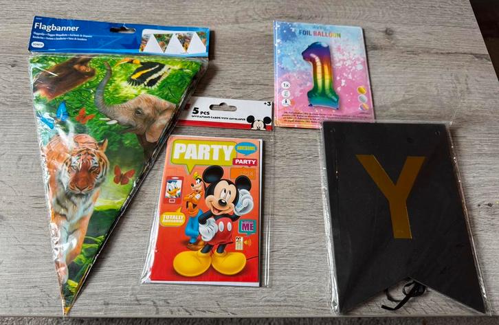 Diverse feestartikelen, Diversen, Vlaggen en Wimpels, Zo goed als nieuw, Ophalen of Verzenden