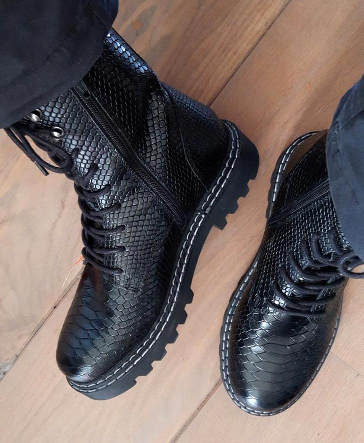 Zgan/nieuw Ann Rocks croco zwart - mt 40. Dr. Martens look., Kleding | Dames, Schoenen, Nieuw, Zwart, Ophalen