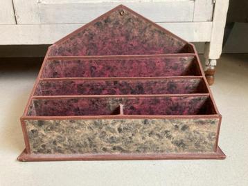 Brocante oud - brievenbakje - postbakje (karton)  beschikbaar voor biedingen