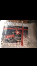 Swiss box nekkussen, Huis en Inrichting, Ophalen