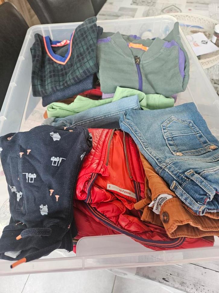 Bak vol babyjongenskleding 80-86, Kinderen en Baby's, Babykleding | Maat 80, Zo goed als nieuw, Jongetje of Meisje, Jasje, Ophalen of Verzenden