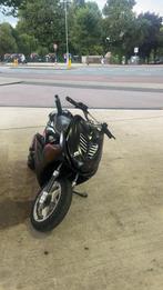 aerox 50cc 2takt 2011, Fietsen en Brommers, Scooters | Yamaha, Ophalen of Verzenden, Zo goed als nieuw, Aerox