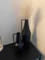 Zwarte vazen met pampasgras, Ophalen, Overige materialen, Zwart, Zo goed als nieuw
