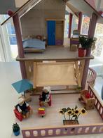 Houten poppenhuis en veel poppenhuis sets, Ophalen, Gebruikt, Poppenhuis