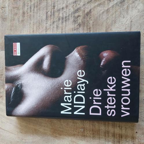 Marie NDiaye - Drie sterke vrouwen, Boeken, Literatuur, Zo goed als nieuw, Ophalen of Verzenden