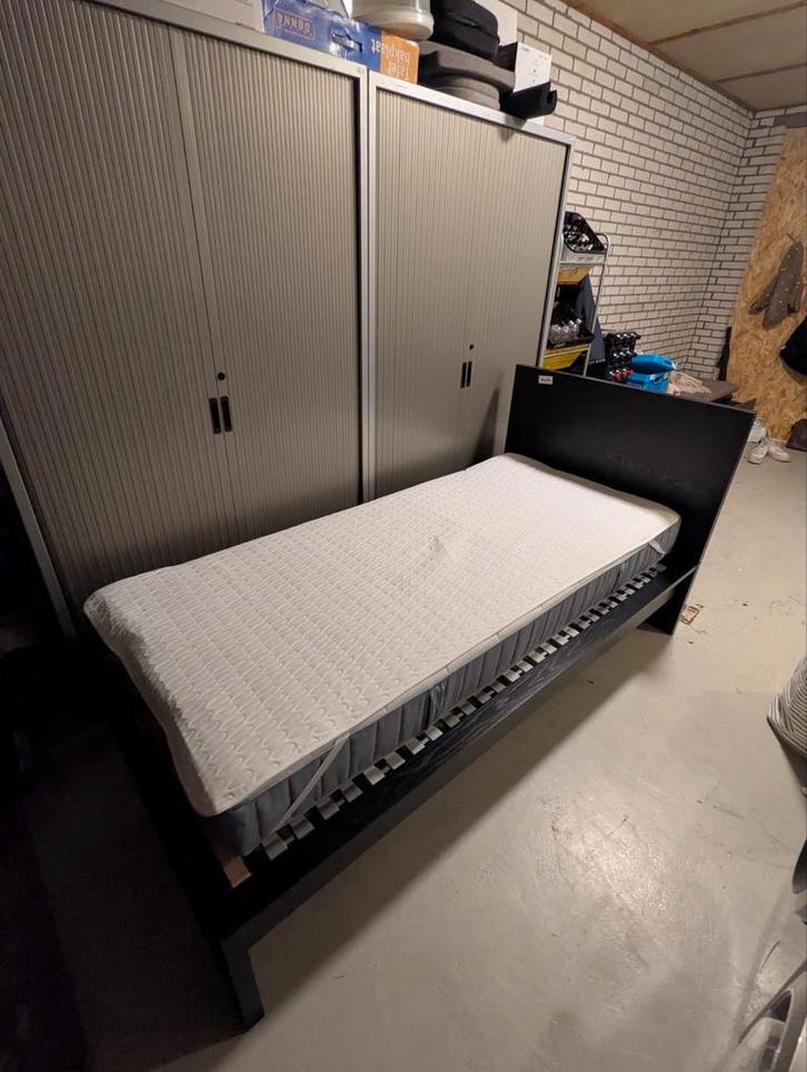 Ikea Malm bed + matras | Nieuw | 90x200cm, Huis en Inrichting, Slaapkamer | Bedden, Zo goed als nieuw, Eenpersoons, 90 cm, 200 cm