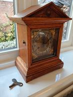Junghans schoorsteen klok eikenhout, Antiek en Kunst, Ophalen