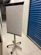 whiteboard / flipover verrijdbaar, mist 1 wieltje, Diversen, Schoolborden, Ophalen, Mobiel, Gebruikt, Whiteboard