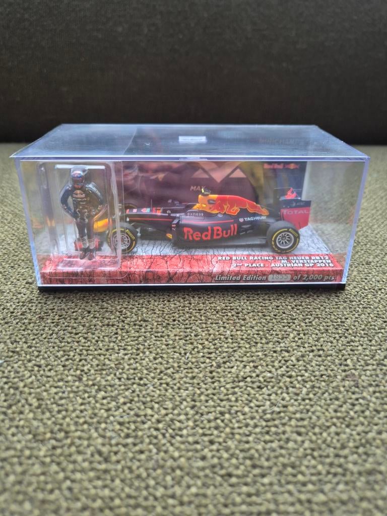 Red Bull Racing TAG Heuer RB12 1:43 1855/2000, Hobby en Vrije tijd, Modelauto's | 1:43, Zo goed als nieuw, Auto, Overige merken
