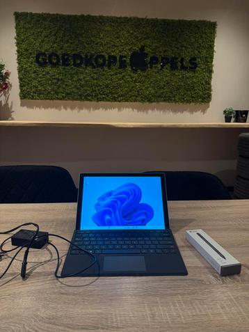 Surface Pro 7 i7 16GB 256GB | uitstekende staat beschikbaar voor biedingen