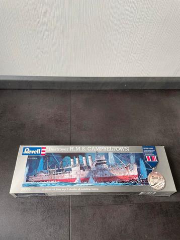 Revell Destroyer H.M.S. Campbeltown 1:240 beschikbaar voor biedingen
