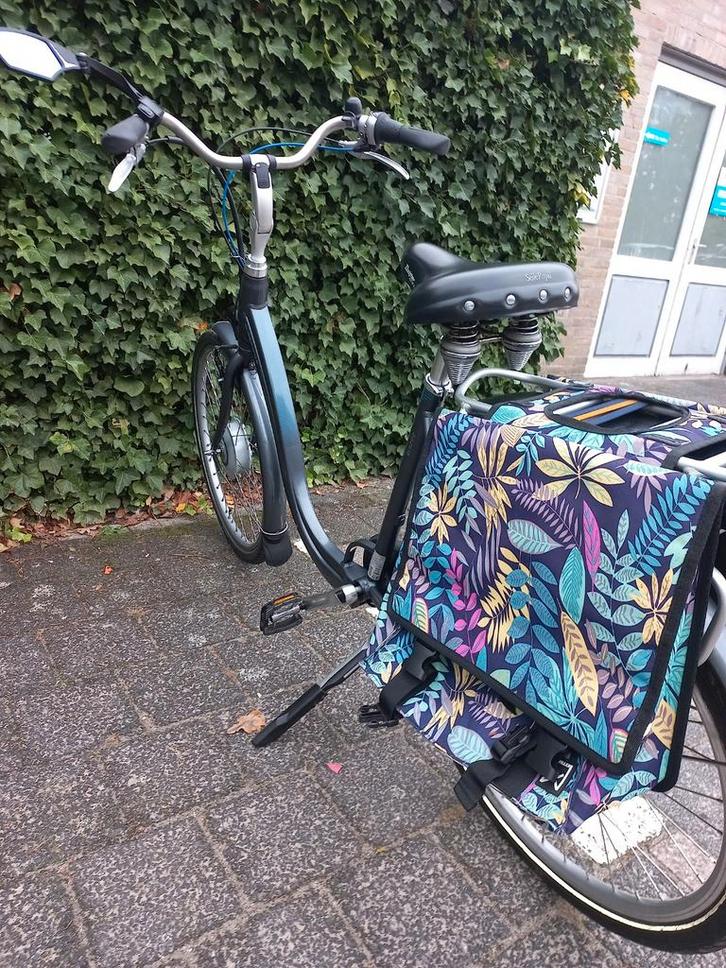 Batavus Entree E-go met lage instap, Fietsen en Brommers, Elektrische fietsen, Zo goed als nieuw, Batavus, 47 tot 51 cm, 50 km per accu of meer