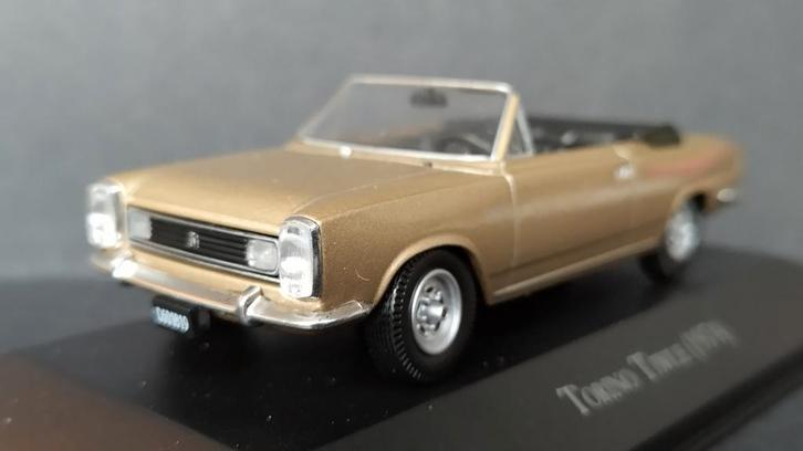 Renault ika Torino Tiwle 1974 1:43 Magazine Argentinië Pol, Hobby en Vrije tijd, Modelauto's | 1:43, Zo goed als nieuw, Auto, Overige merken