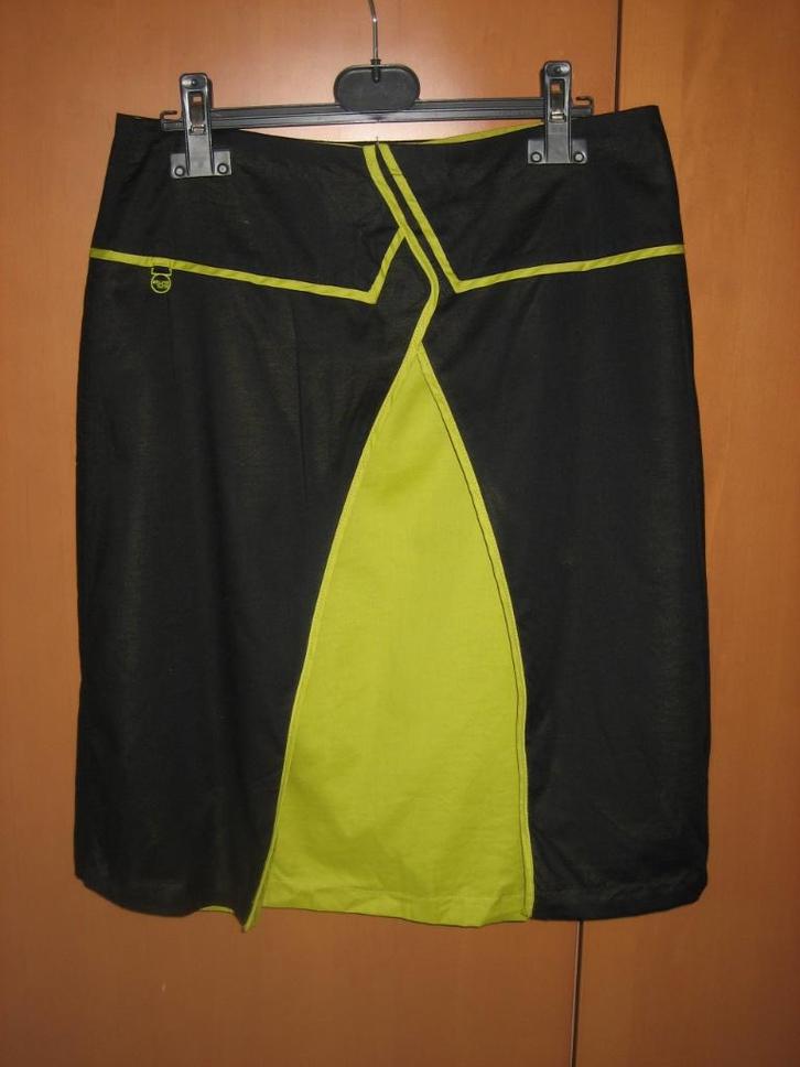 Prachtige dubbelzijdige rok (of combi) SKUNKFUNK 2 snazzeys, Kleding | Dames, Rokken, Nieuw, Maat 36 (S), Zwart, Onder de knie