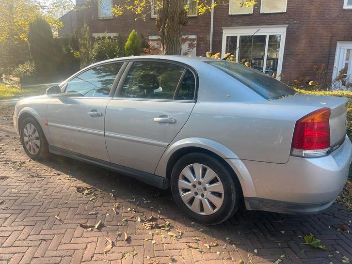 Opel Vectra 2.2 16V SDN AUT 2002 Grijs, Auto's, Opel, Particulier, Vectra, Benzine, D, Sedan, Automaat, Origineel Nederlands, Zilver of Grijs
